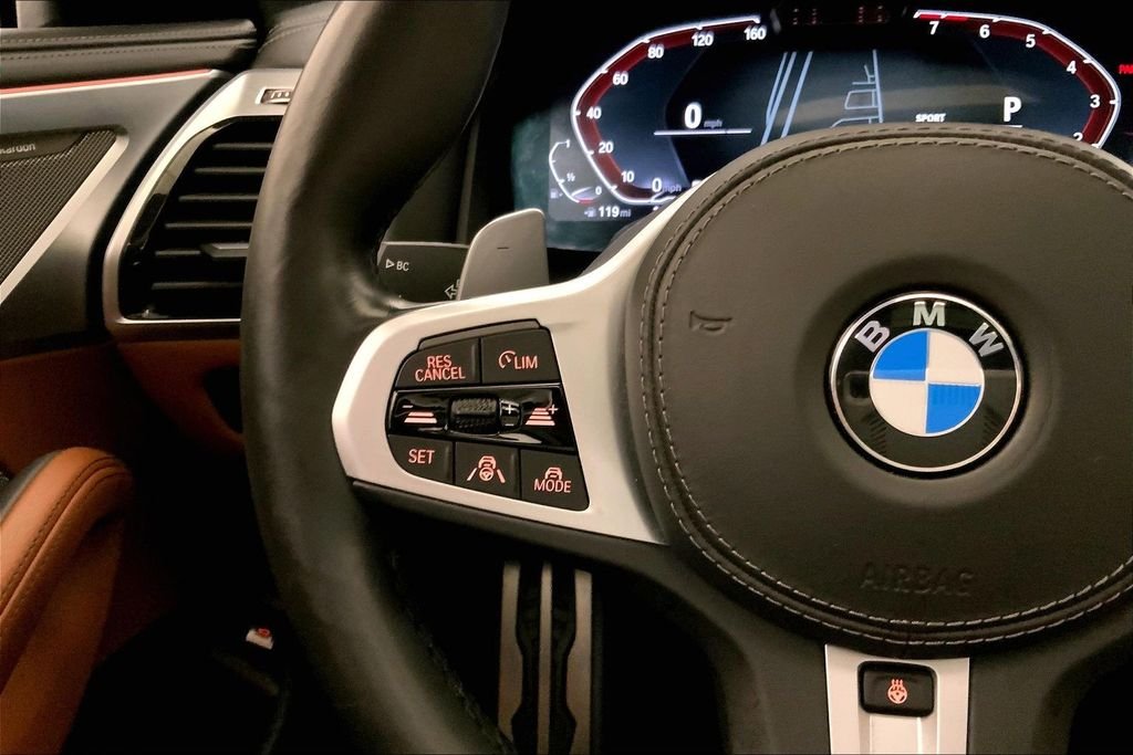 Used 2022 Black Sapphire Metallic BMW  image 18