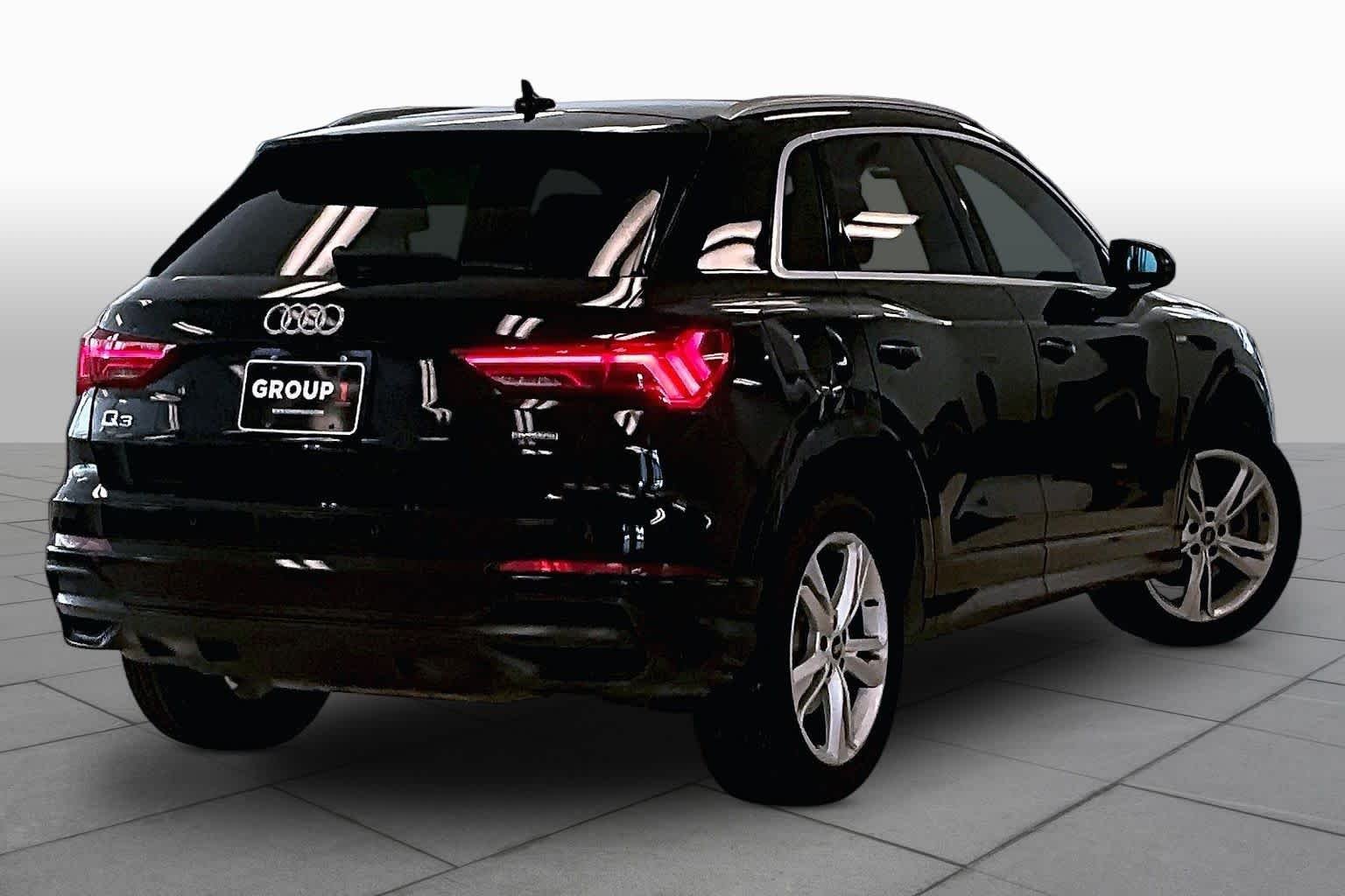Used 2022 Chronos Gray Metallic Audi S line Premium image 12