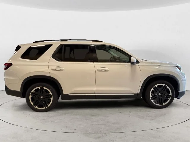 New 2026 White Honda Touring image 6