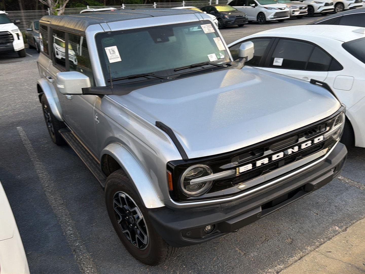 2024 Ford Bronco 4-Door Outer Banks - Photo 6