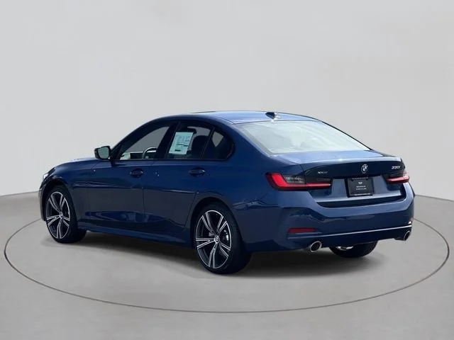 Used 2023 Blue BMW 330i xDrive image 3