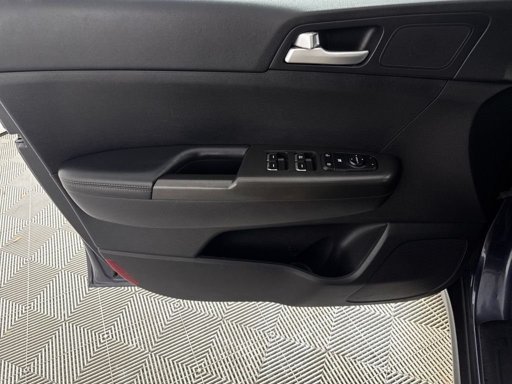 2019 Kia Sportage LX - Photo 10