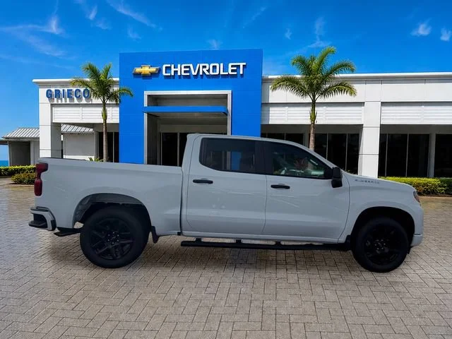 New 2026 Summit White Chevrolet Custom image 8