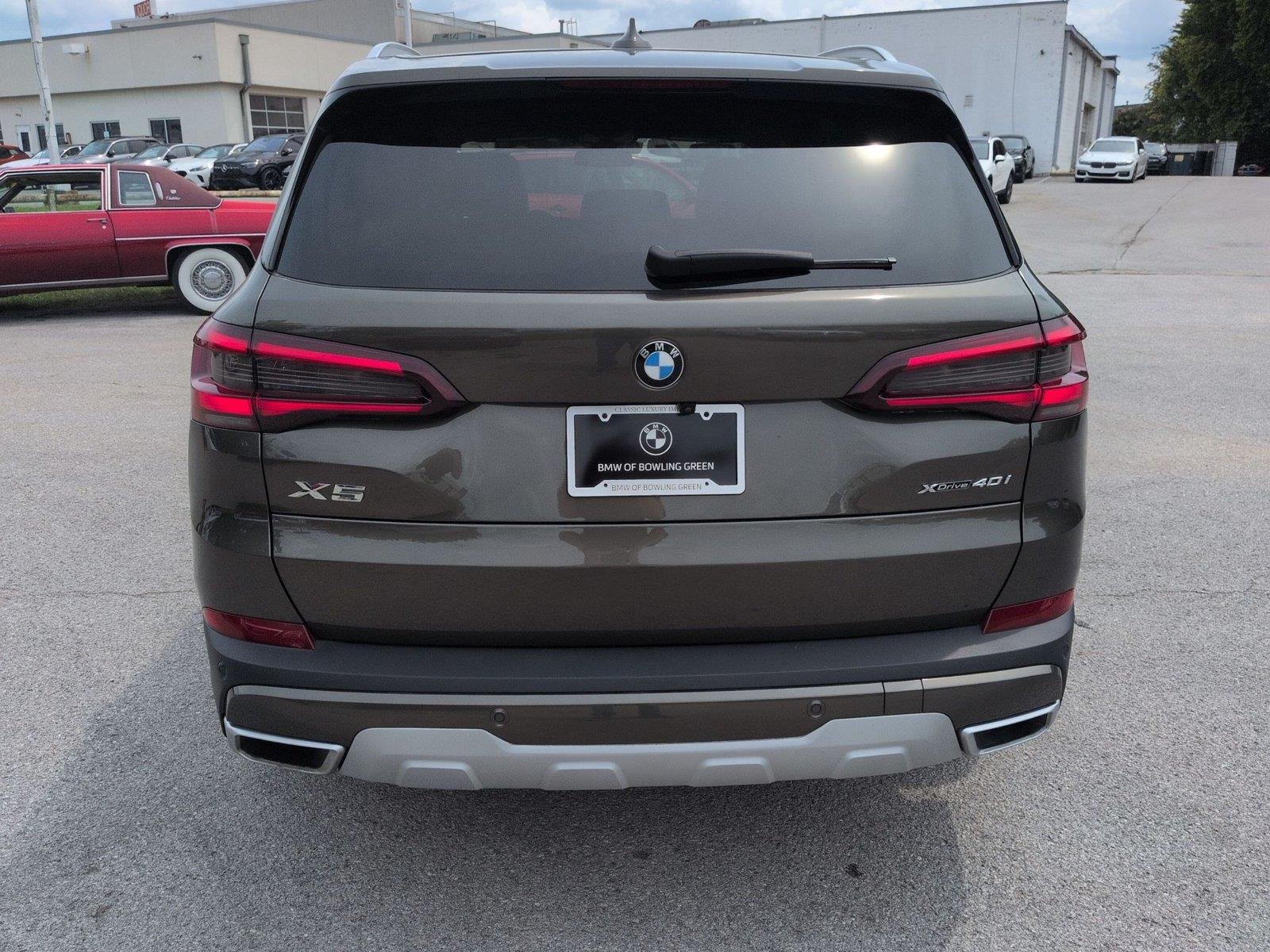 Used 2022 Manhattan Green Metallic BMW xDrive40i image 4