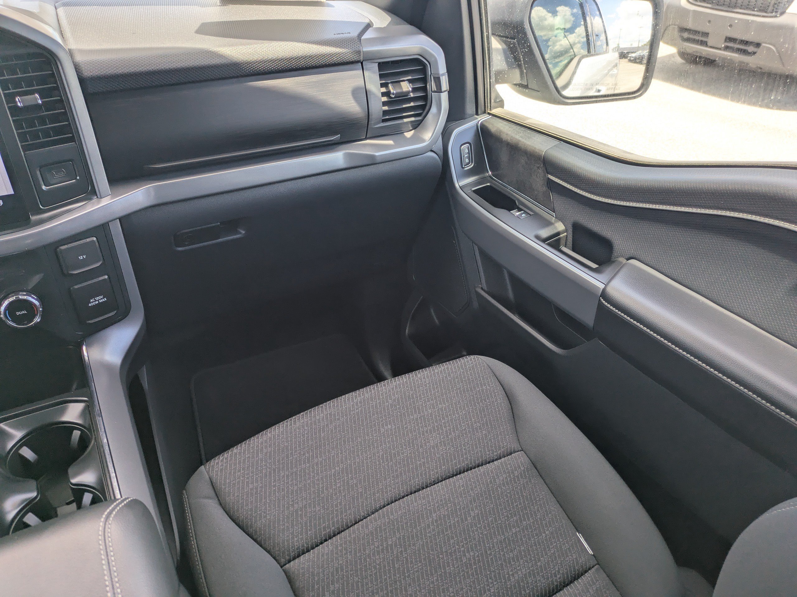 Used 2025  Ford XLT image 17