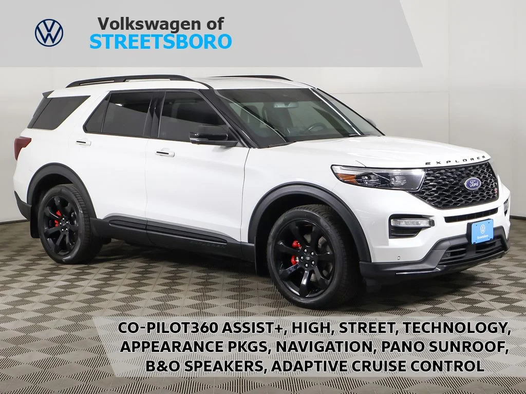 2023 Ford Explorer ST 4WD's photo