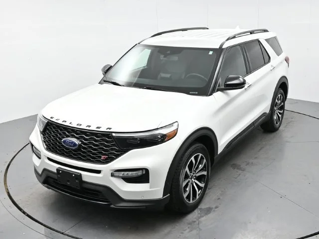 Used 2020 Star White Metallic Tri-coat Ford ST image 34