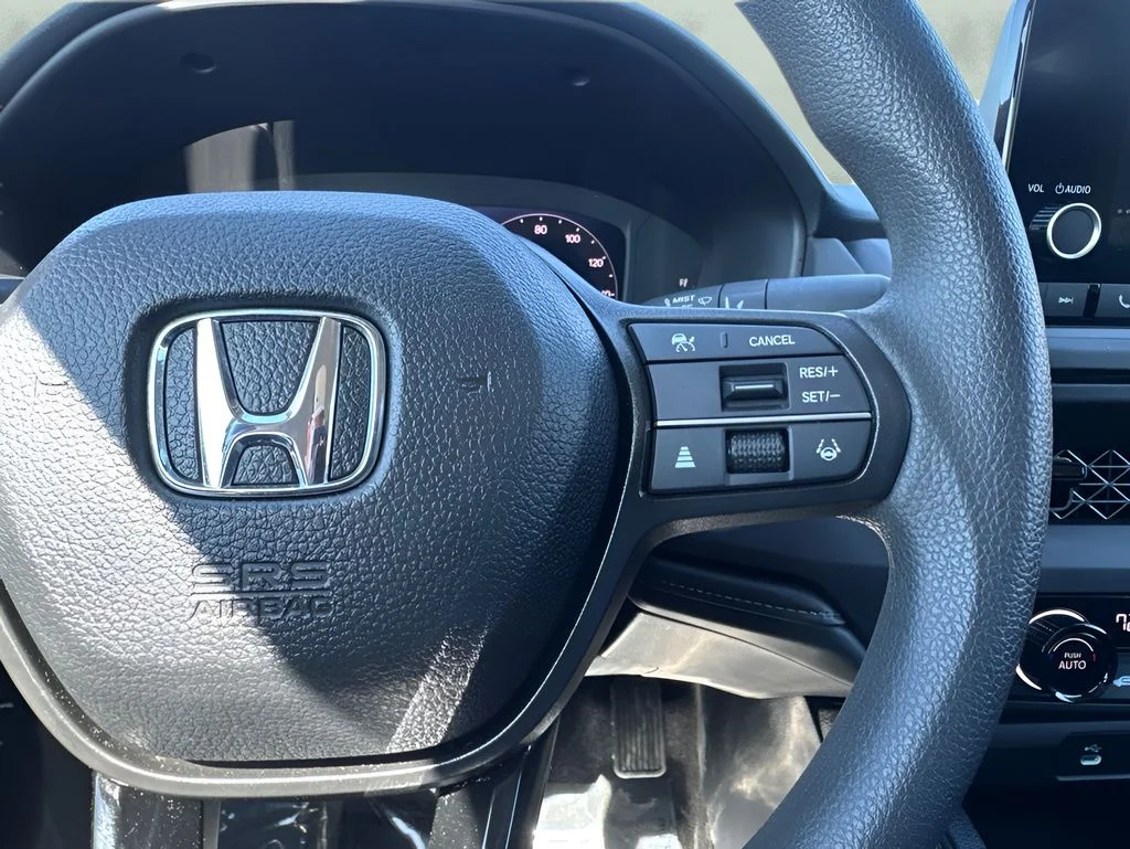 Used 2025 White Honda LX image 15