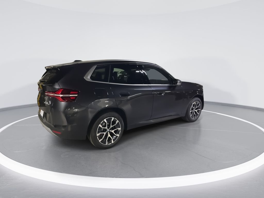 New 2026 Dark Graphite BMW 30 xDrive image 8