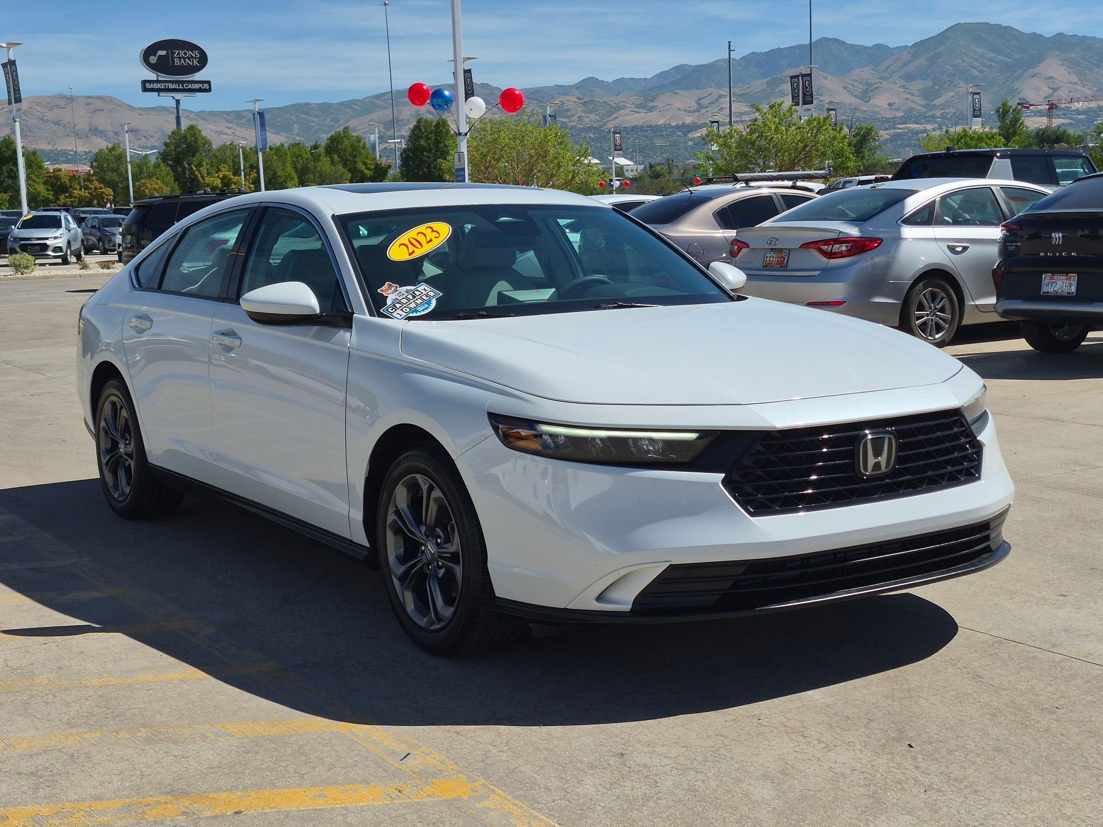Certified Used 2023 Platinum White Pearl Honda EX image 8