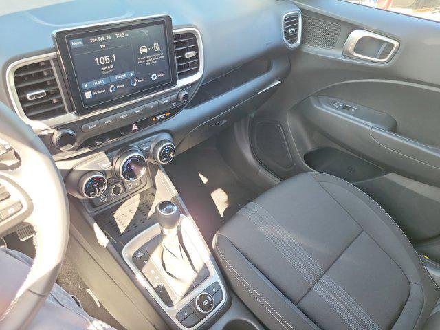 New 2026 Onyx Black Hyundai SEL image 10