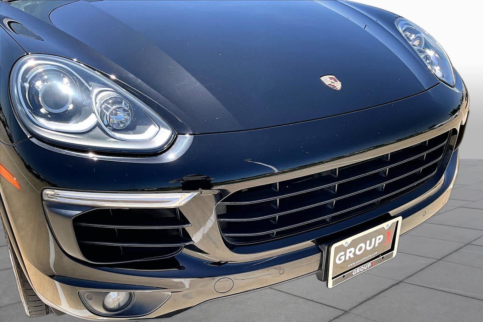 Used 2016 Black Porsche S E-Hybrid image 27