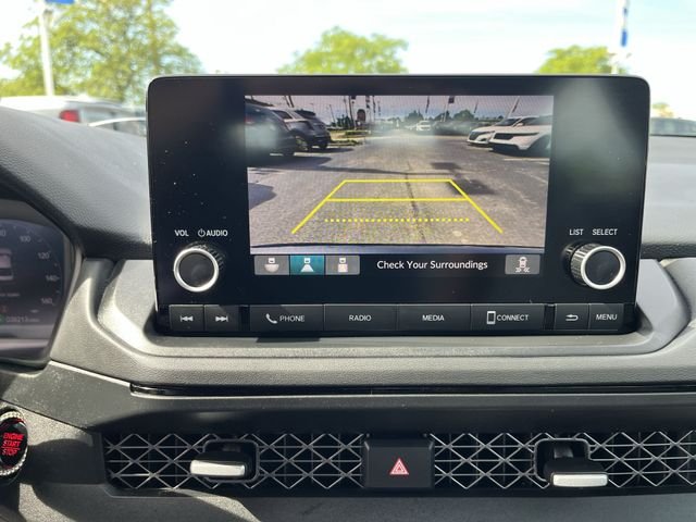 Used 2023  Honda EX image 31