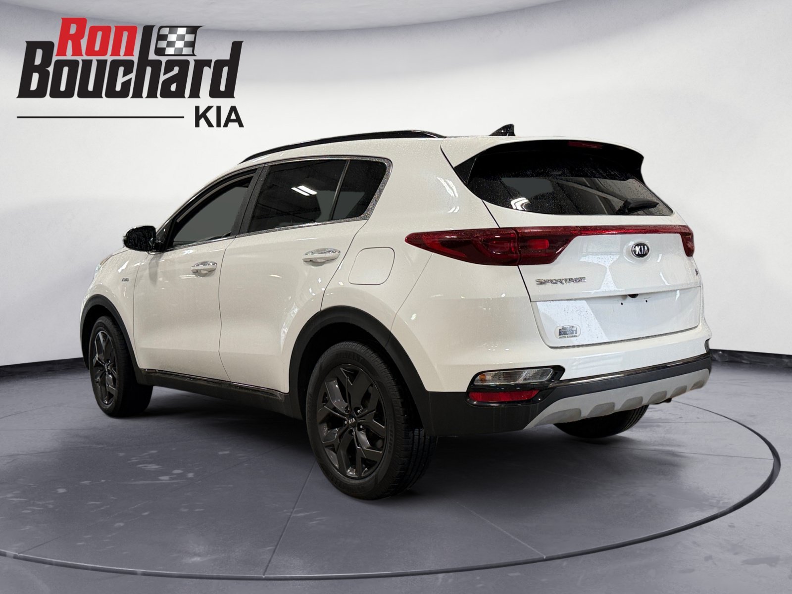 Used 2020 Snow White Pearl Kia S image 4