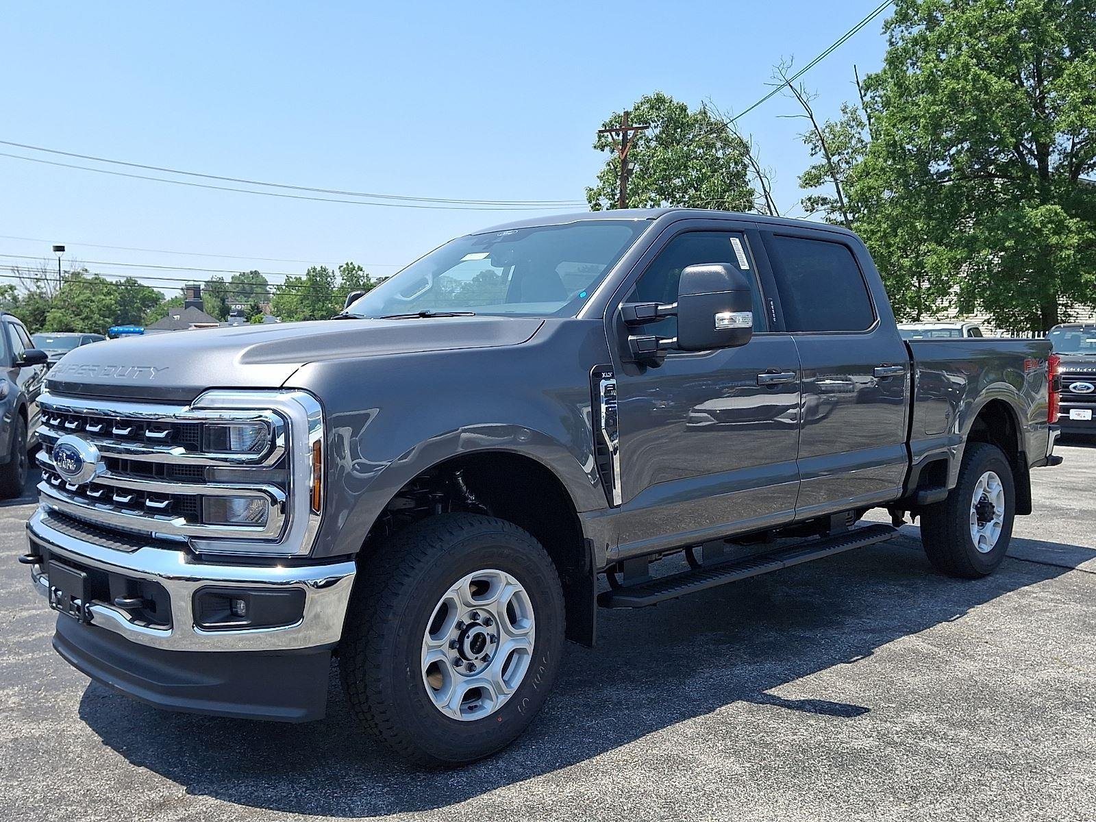 New 2026 Carbonized Gray Metallic Ford F-250® XLT image 2