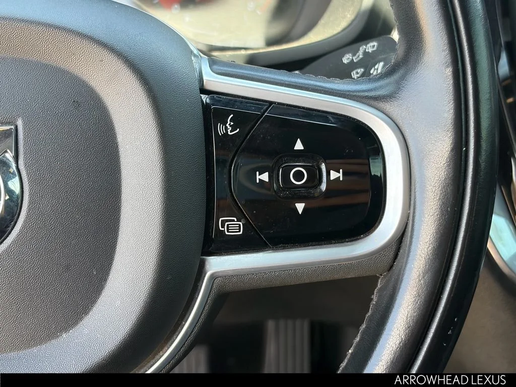 Used 2020 Gray Volvo T5 image 16