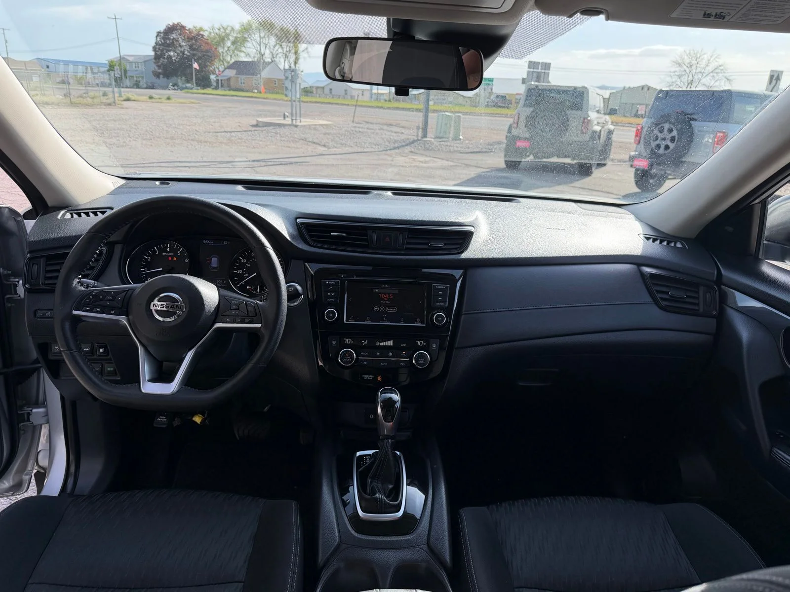 Used 2020 Silver Nissan SV image 26