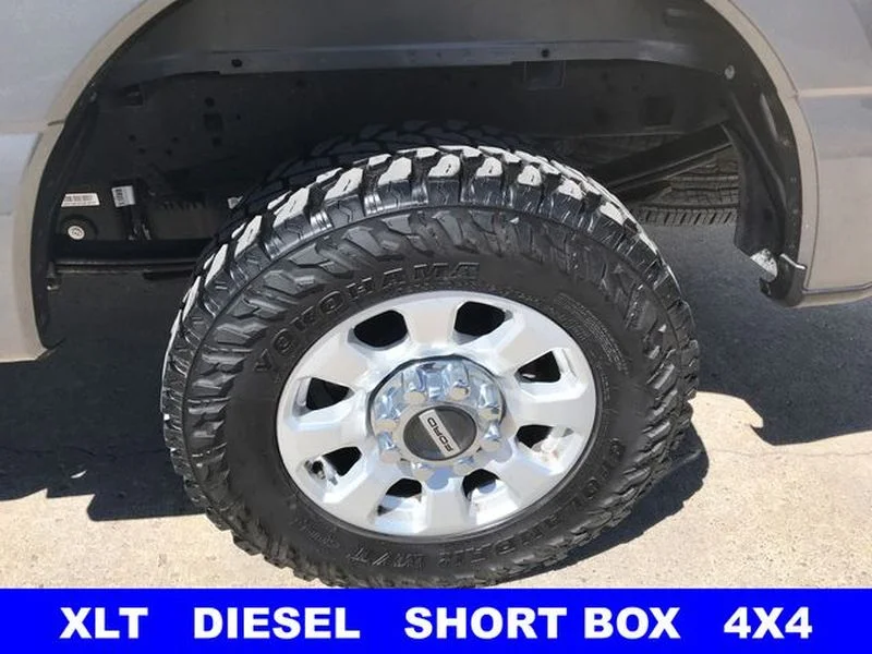 Used 2023 Carbonized Gray Metallic Ford XLT image 25