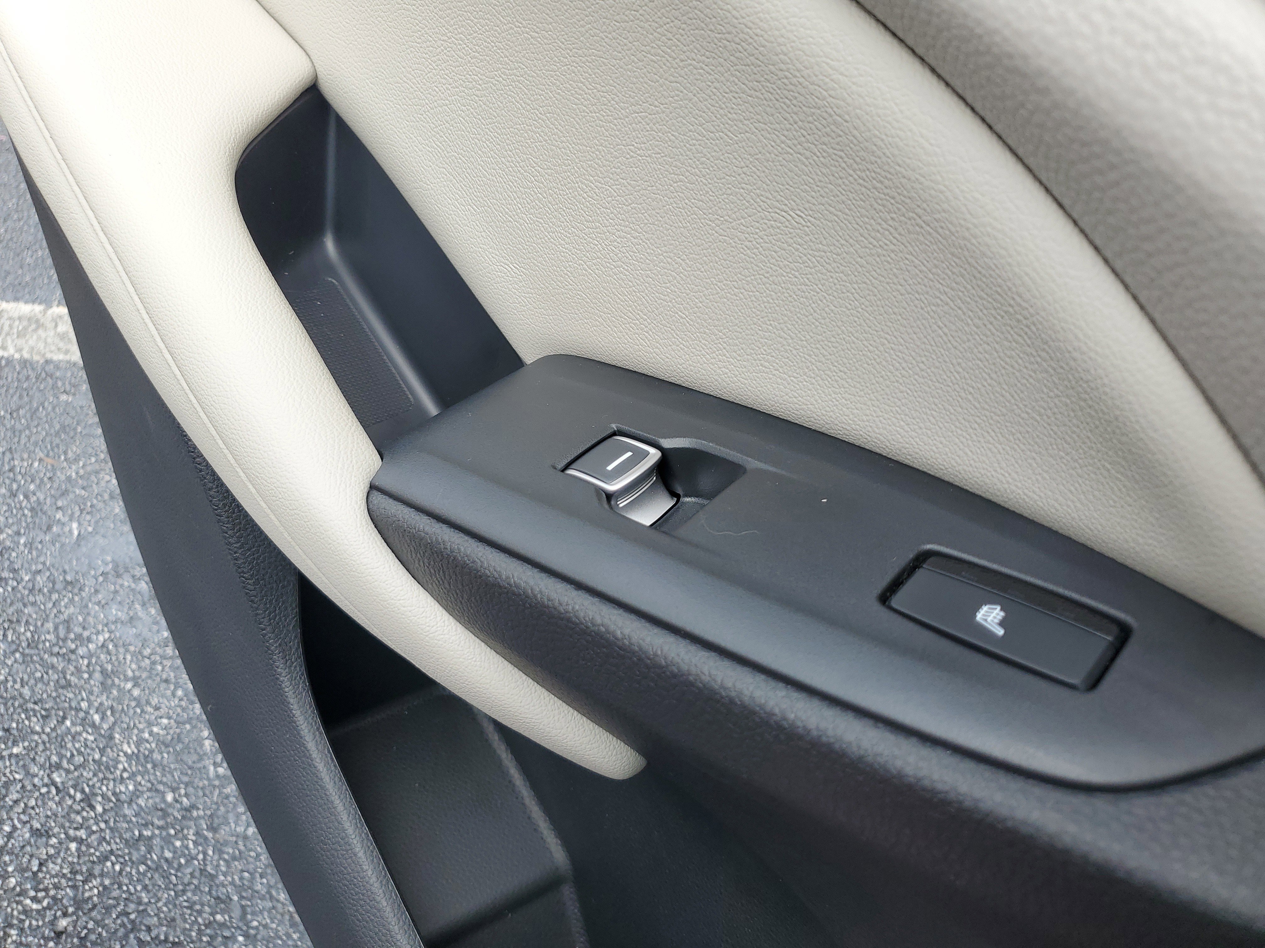 Used 2021  Honda Touring image 14