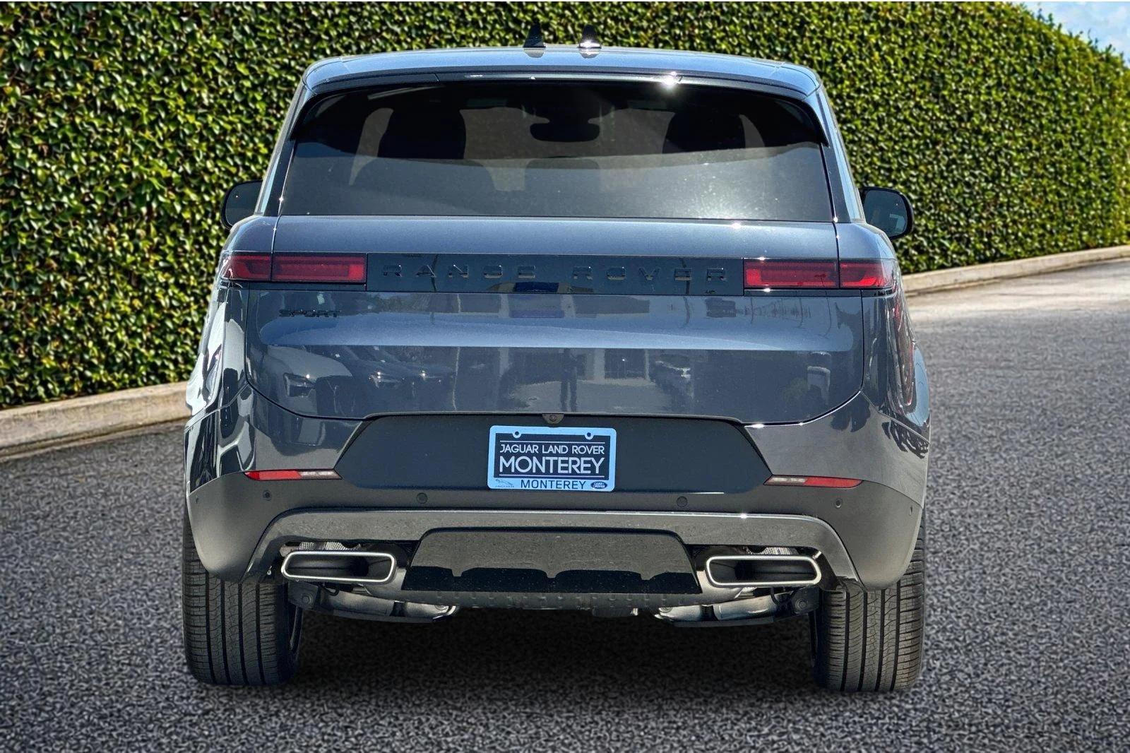 New 2026 Varesine Blue Land Rover SE image 5