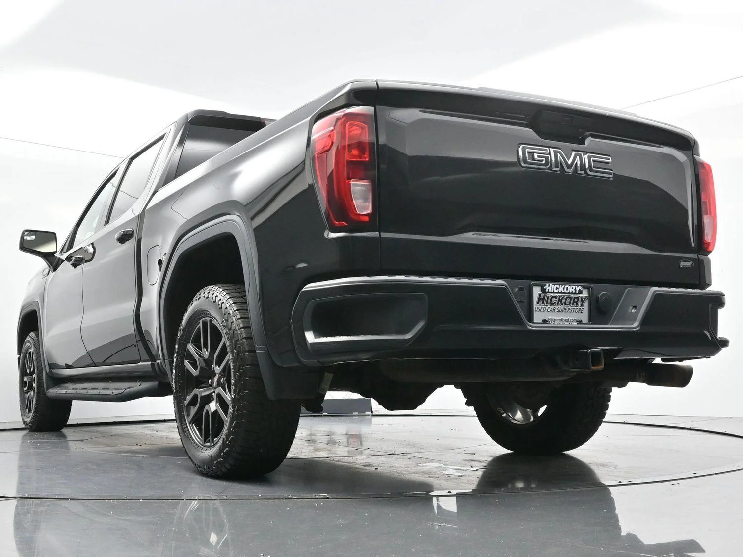 Used 2020 Onyx Black GMC Elevation image 48