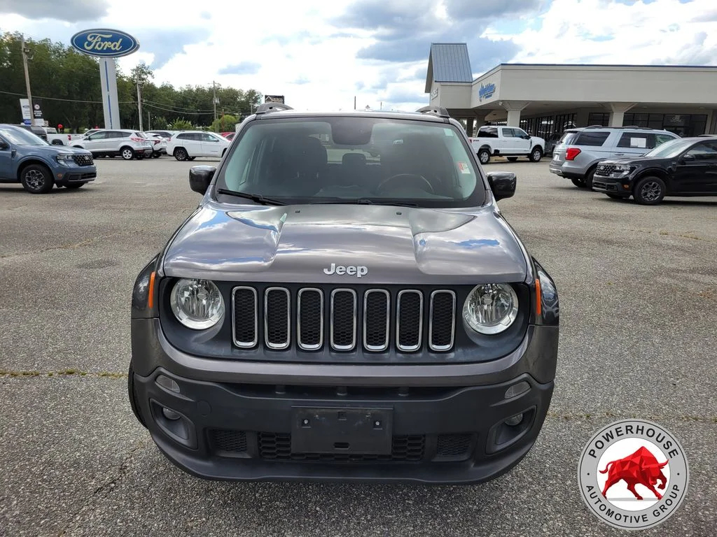 Used 2017 Gray Jeep Latitude image 11
