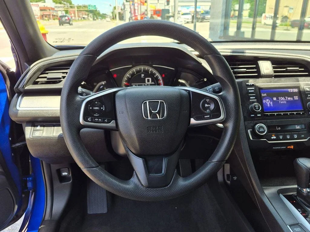 Used 2018  Honda LX-P image 13