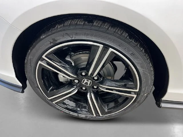 New 2026 Platinum White Pearl Honda SE image 10