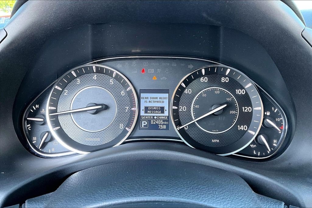 Used 2020 Gray Nissan Platinum image 22
