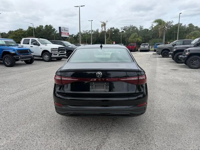 Used 2025 Black Volkswagen 1.5T Sport image 7