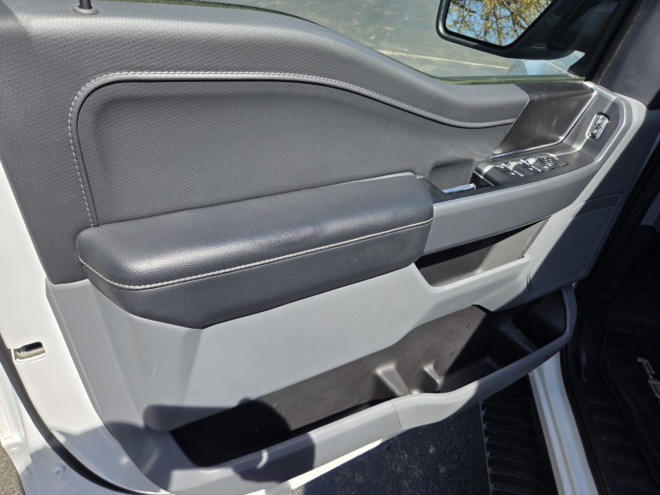 2022 Ford F-150 XL - Photo 31