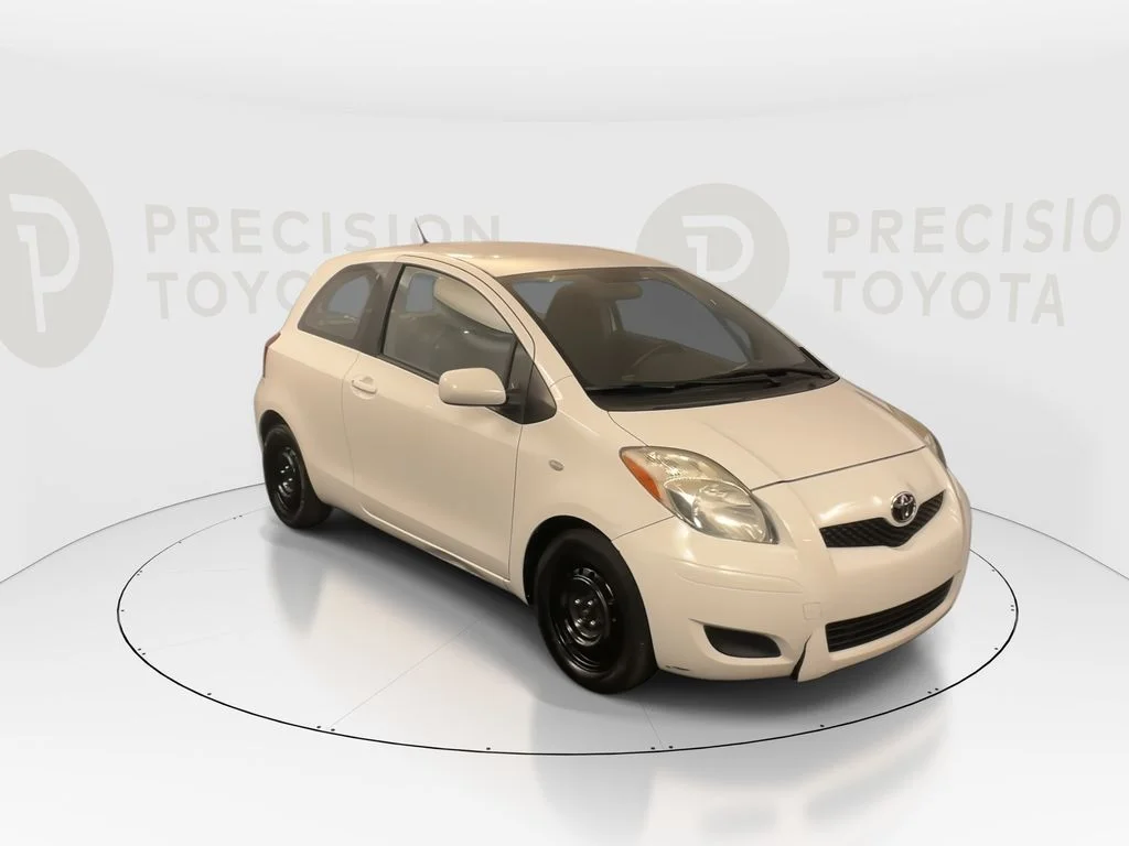 Used 2009 Polar White Toyota Base image 24