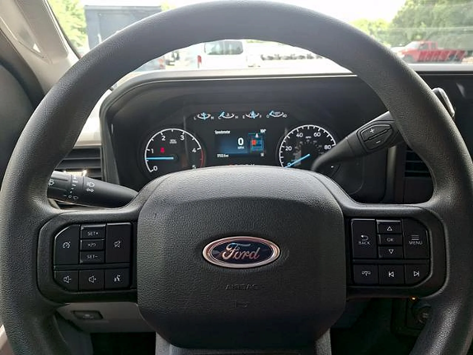Used 2025 Oxford White Ford XLT image 18