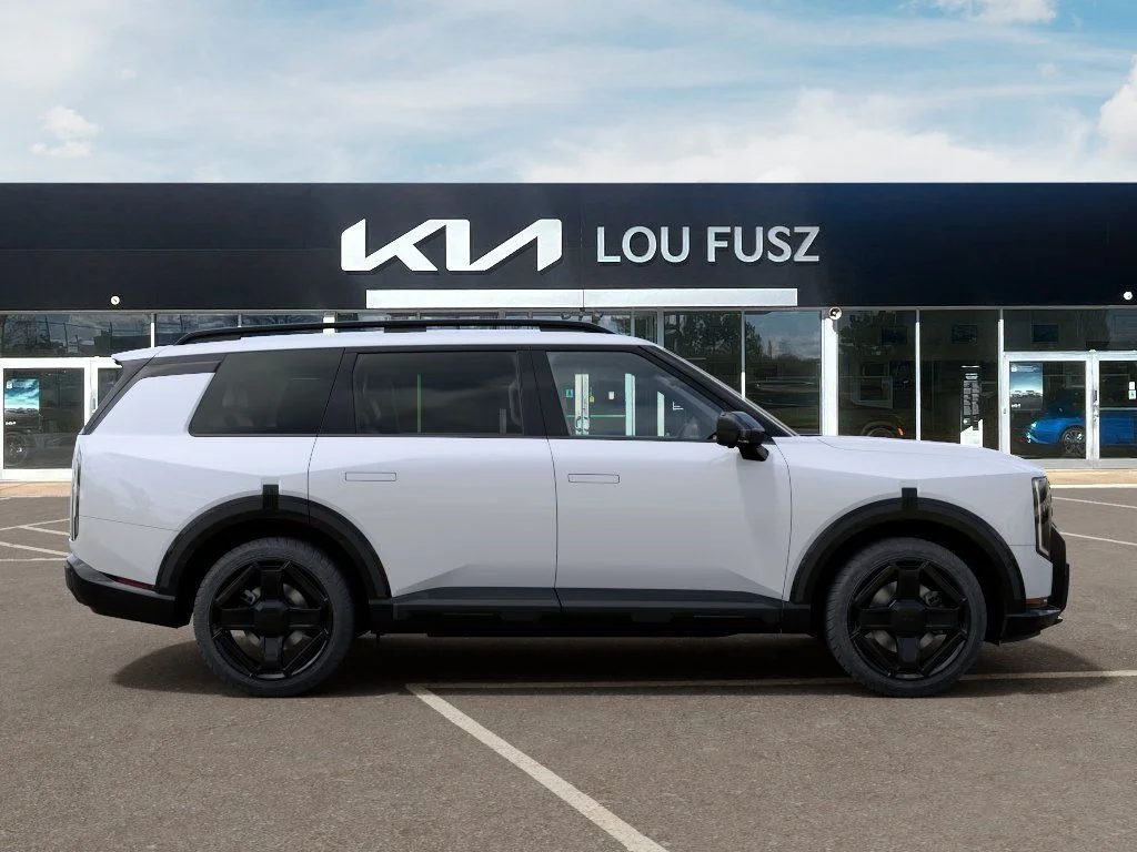 New 2027 Glacial White Pearl Kia X-Line SX Prestige image 4