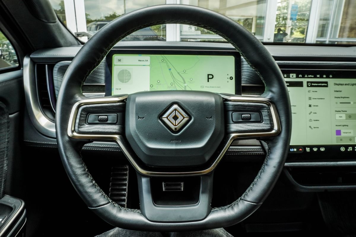 Used 2024 Gray Rivian Adventure image 15