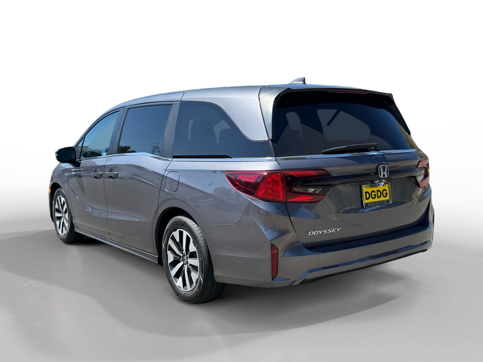 Used 2025 Modern Steel Metallic Honda EX-L image 3