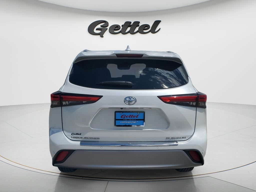 Used 2022 Beige Toyota Platinum image 6