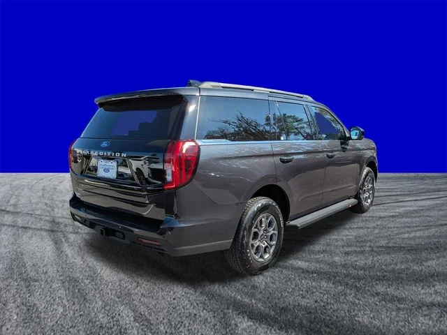 New 2026 Dark Matter Gray Metallic Ford Active image 4