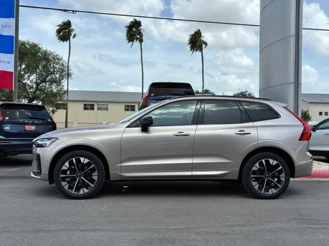 New 2026 Bright Dusk Volvo Plus image 3