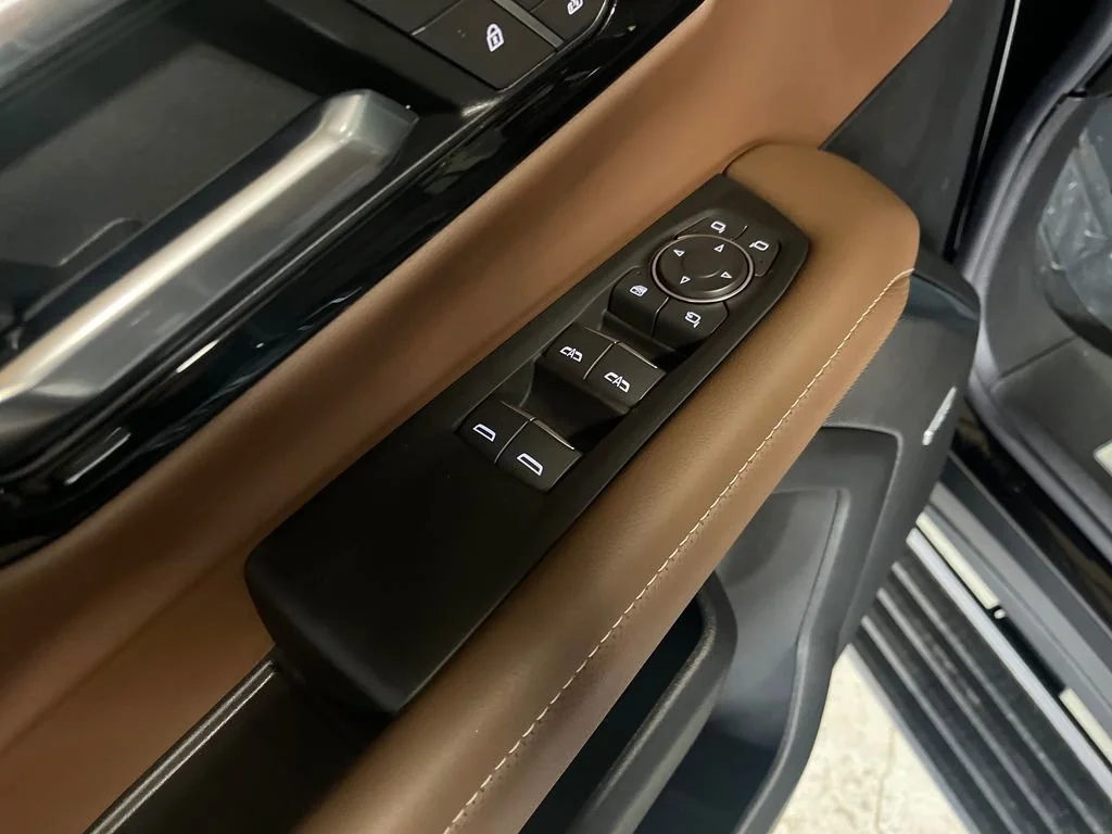New 2026 Black Chevrolet High Country image 11