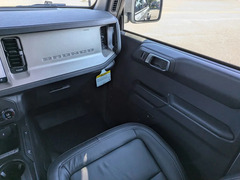 New 2026 Avalanche Gray Ford Outer Banks image 17