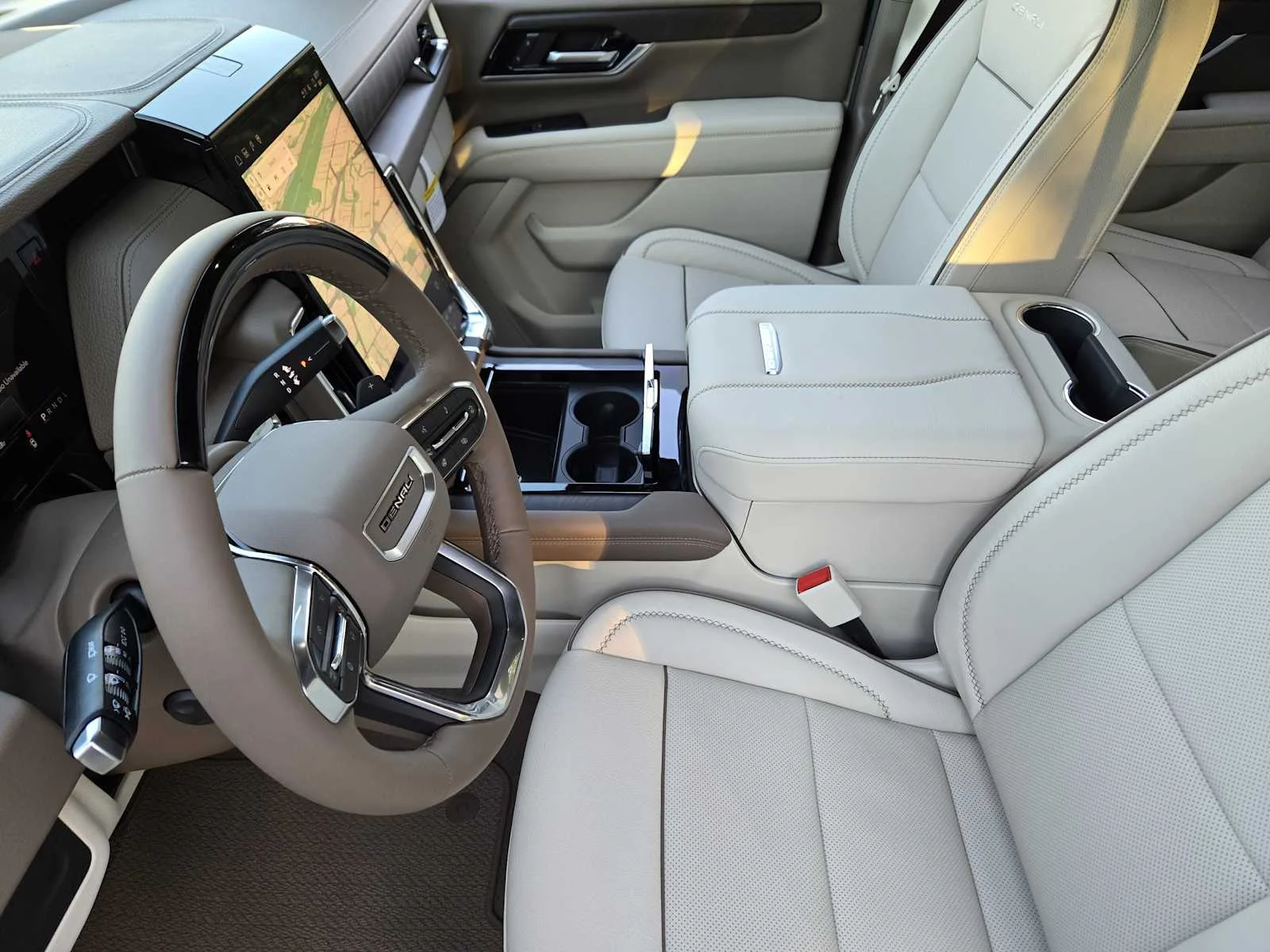 2027 GMC Yukon Denali - Photo 8