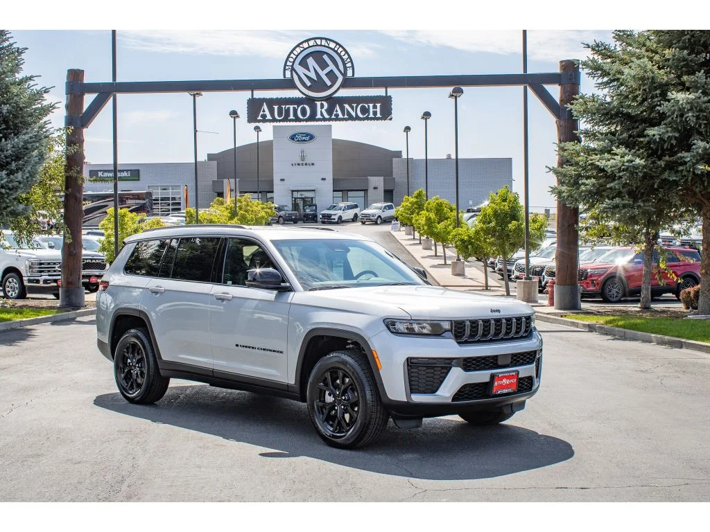 2026 Jeep Grand Cherokee L Laredo