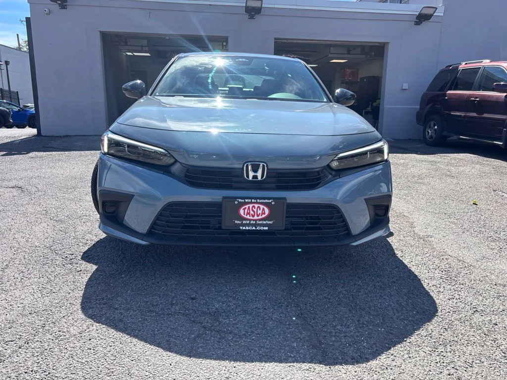 Used 2024  Honda Sport image 9
