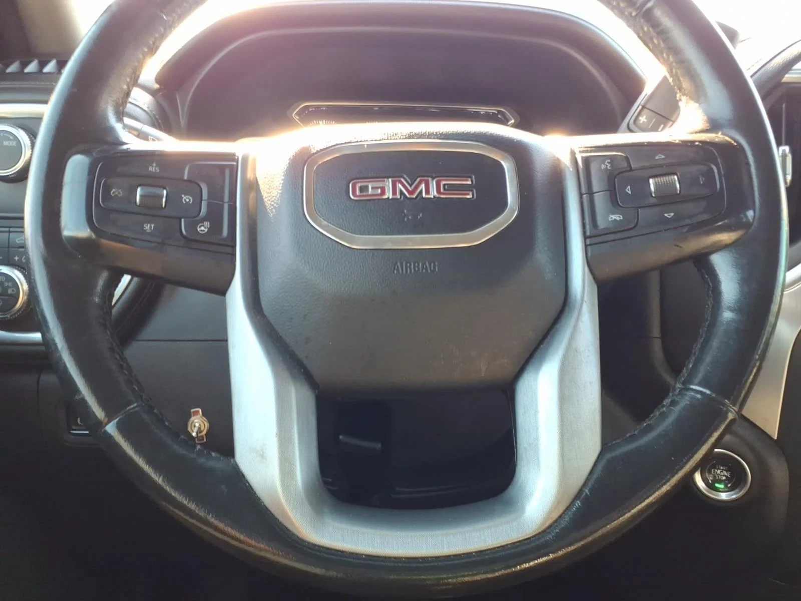 Used 2021 Summit White GMC Elevation image 27