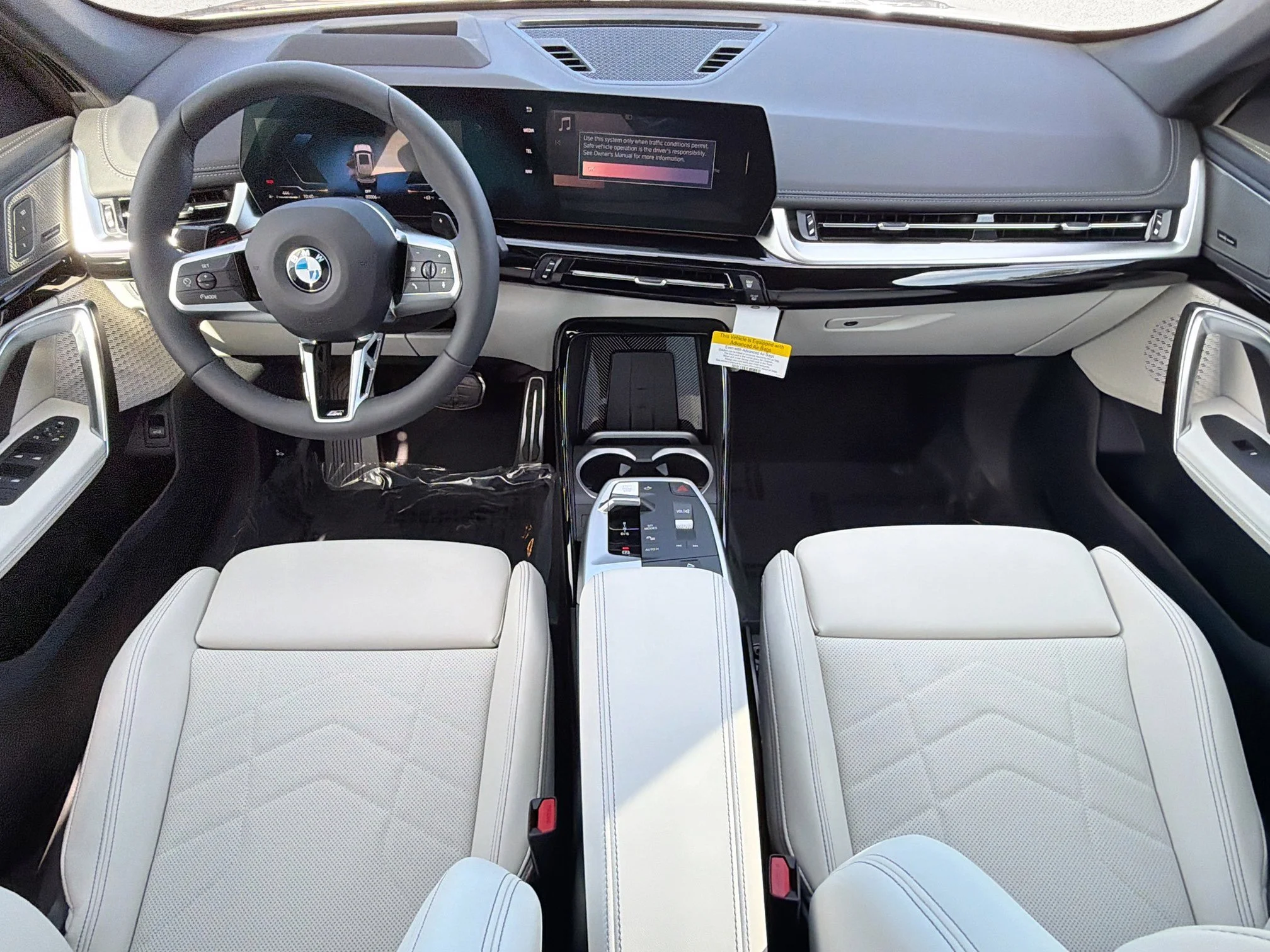 New 2026 Space Silver Metallic BMW xDrive28i image 16