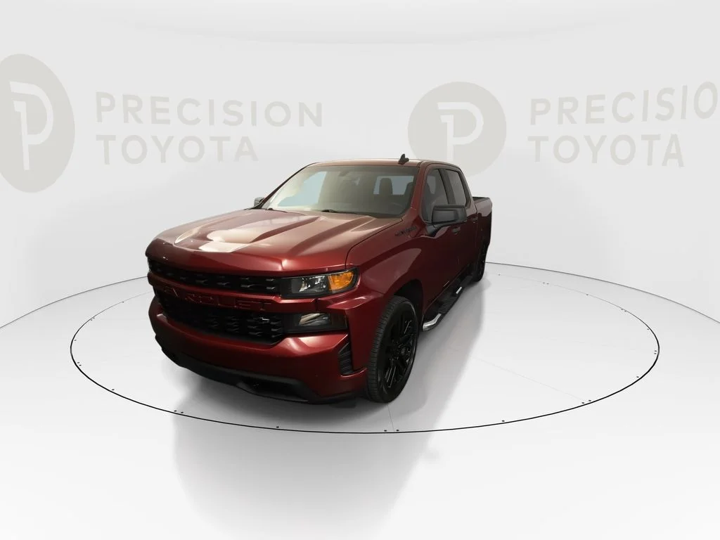 Used 2019 Cajun Red Tintcoat Chevrolet Custom image 6