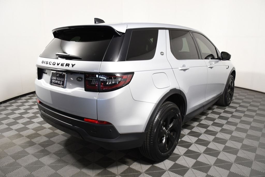 Used 2023 Hakuba Silver Metallic Land Rover S image 6