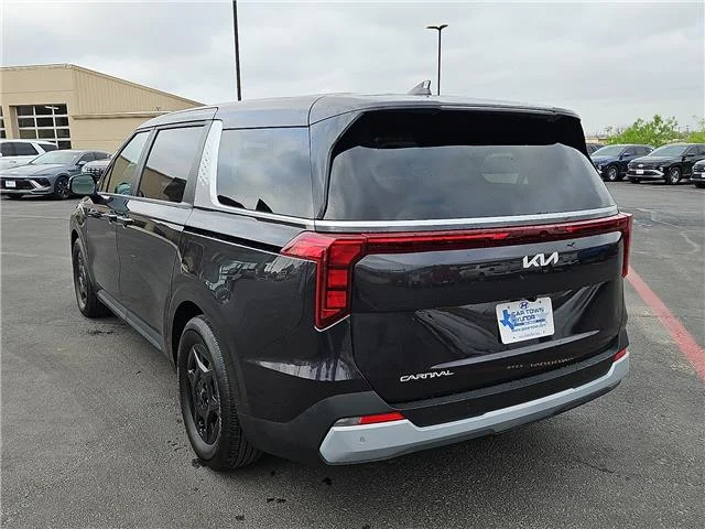 Used 2025 Panthera Metal KIA LXS Passenger image 3