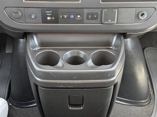 2024 Chevrolet Express Passenger LT - Photo 22